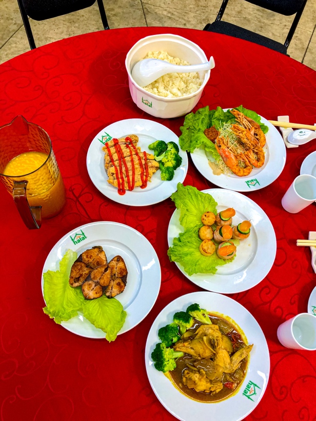 We had enormous dishes during our breakfast time.