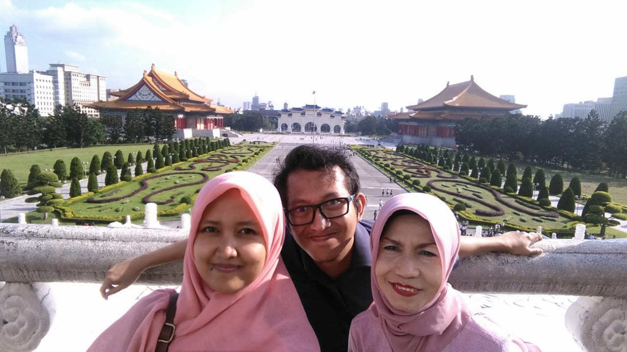 My mother-in-law would love to visit Taiwan again in the future