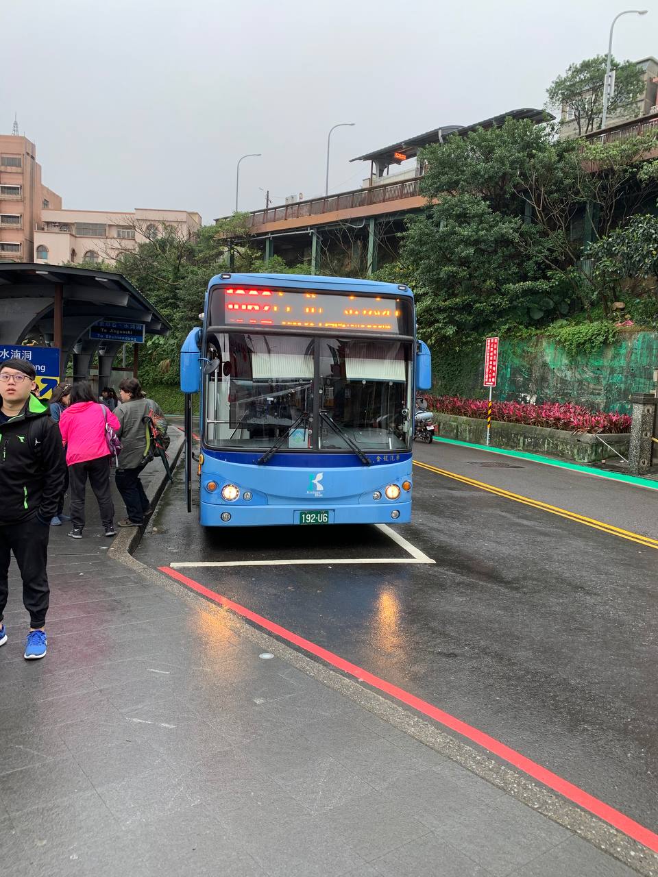 Taking bus to Jiufen