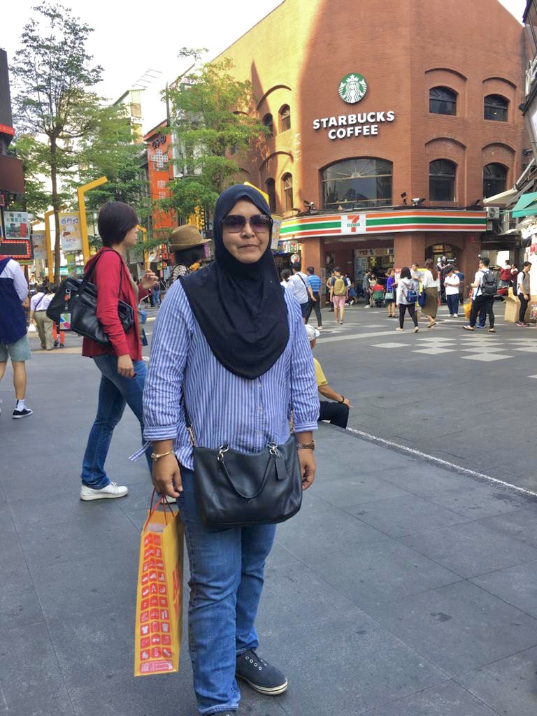 Ximenting shopping district